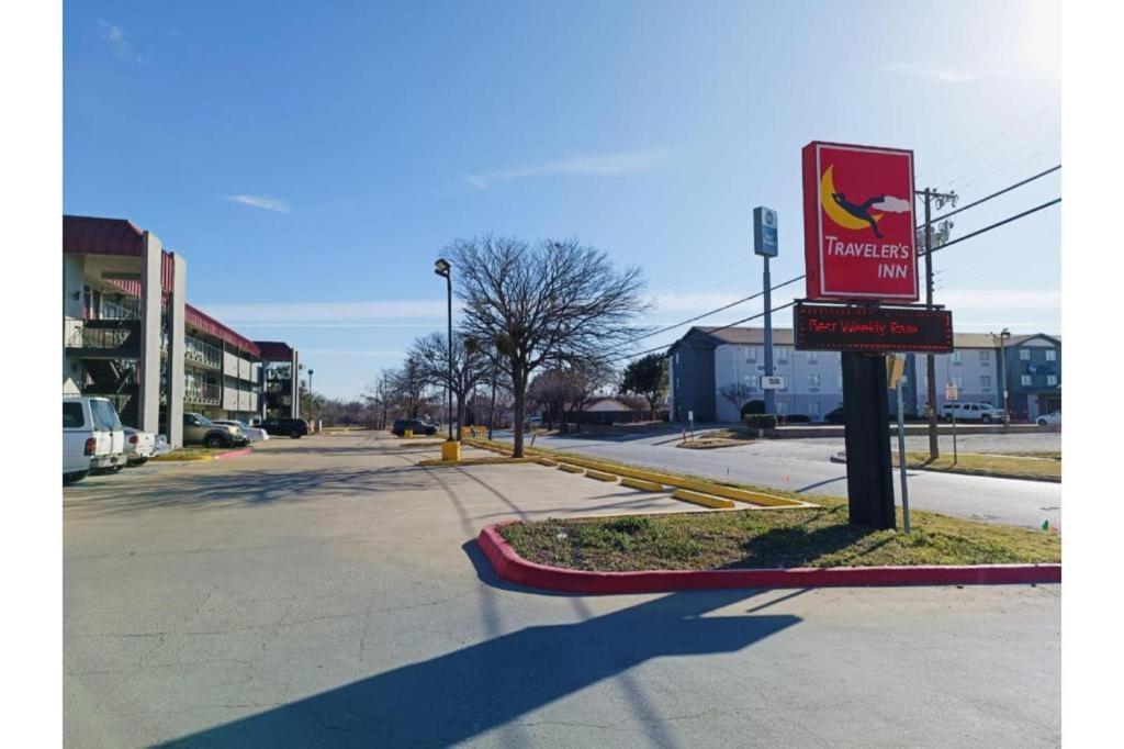 Travelers Inn By Oyo Wichita Falls Eksteriør bilde