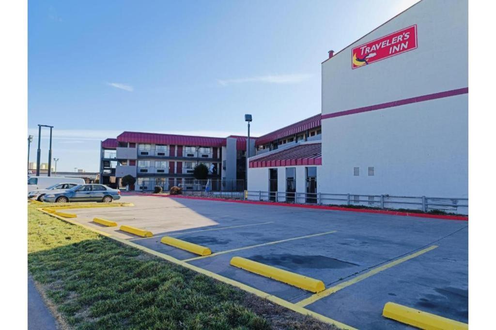 Travelers Inn By Oyo Wichita Falls Eksteriør bilde